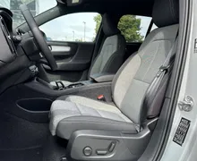 Zunanja slika - Volvo XC40 - B3P Plus Dark Avt - 9 - Predogledna slika