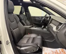 Notranja slika - Volvo XC60 - D4 4X4-INSCRIPTION-VIRTUAL-PANORAMA-KAMERA-HEAD UP - 12 - Predogledna slika