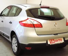 Zunanja slika - Renault Mégane - Megane Berline 1.6 16V Authentique SLO-KLIMA-103.000KM - 7 - Predogledna slika