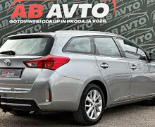 Zunanja slika - Toyota Auris - 1.6 TS+97KW+SLO+ALU+XENON+PRIKLOP+BREZ POLOGA+TOP - 5 - Predogledna slika