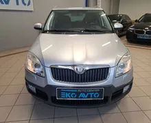 Notranja slika - Škoda Fabia - Combi 1.6 Scout KREDIT BREZ POLOGA-KOT NOVA - 12 - Predogledna slika