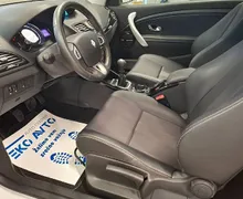 Zunanja slika - Renault Mégane - Megane Coupe 1.6 16v ALU 17-PDC- BOSE- KOT NOV... - 12 - Predogledna slika