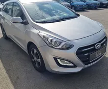 Zunanja slika - Hyundai i30 Wagon - 1.6 CRDi 110 Style  SERVISNA. VZRAT. KAM. - 4 - Predogledna slika