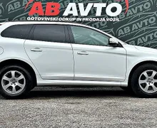 Zunanja slika - Volvo XC60 - D4 R-Design Momentum+133KW+ALU+XENON+USNJE+UGODNO - 4 - Predogledna slika