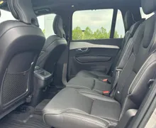 Notranja slika - Volvo XC90 - B5D AWD Plus Dark Avt. SLO-ZRAČNO-HAR KARDON-PANO - 7 - Predogledna slika