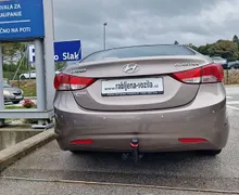 Zunanja slika - Hyundai Elantra - 1.6 CVVT STYLE ZELO LEPO OHRANJENO VOZILO... - 7 - Predogledna slika
