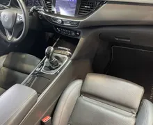 Zunanja slika - Opel Insignia - 1LAST-NAVI-360KAM-HLAJENJE-KEYLESS-RADAR-LED-USNJE - 11 - Predogledna slika