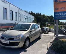 Zunanja slika - Renault Clio - 1.2 16V Dynamique Confort KOT NOV 1 LASTNIK - 3 - Predogledna slika