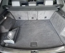 Notranja slika - Volkswagen Touareg - 4motion V6 TDI BMT R-Line Aut.Panorama-NightVisi.. - 12 - Predogledna slika