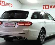 Zunanja slika - Mercedes-Benz E-Razred - E 300 de 4MATIC T  Avt. ACC-360-MRTVI KO - 5 - Predogledna slika