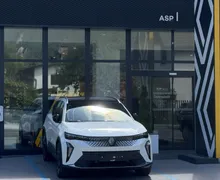 Zunanja slika - Renault Scénic - Scenic iconic E-Tech E 220 Long range - 1 - Predogledna slika