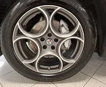 Zunanja slika - Alfa Romeo Stelvio - 2.0 Turbo 16v 280 AT8 Q4  LED.KAMERA.19 COL - 10 - Predogledna slika