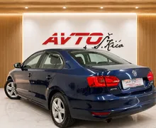 Zunanja slika - Volkswagen Jetta - 1.6 TDI-TEMPOMAT-LIMO-PDC-SERVISNA-KNJ-ODLIČNA - 5 - Predogledna slika