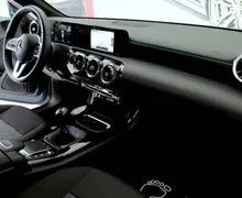 Notranja slika - Mercedes-Benz CLA Shooting Brake - CLA 180 Shooting Brake 1.LASTNIK SAMO 81000KM-TO.. - 7 - Predogledna slika