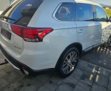 Zunanja slika - Mitsubishi Outlander - 2.2 DI-D 4WD INTENSE+AVT-.KLJUKA- LED-NAVI-PERLA B - 5 - Predogledna slika