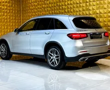 Notranja slika - Mercedes-Benz GLC-Razred - GLC220d 4MATIC AMG Line-KAMERA-GRETJE-F1... - 7 - Predogledna slika
