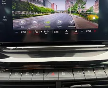 Zunanja slika - Škoda Octavia - Combi 2.0 TDI Sportline DSG-DCC-LED-Tempomat-PDC.. - 15 - Predogledna slika