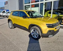 Zunanja slika - Jeep Avenger - 1.2 E-DCT6 MHEV 110 ALTITUDE + ZIMSKI BON - 2 - Predogledna slika
