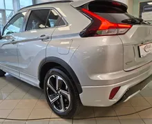 Zunanja slika - Mitsubishi Eclipse Cross - 4WD 2.4 PHEV Instyle+ CVT 1.LASTNIK-SLO-TOV.GARANC - 3 - Predogledna slika