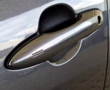 Zunanja slika - Toyota Yaris - Hybrid 1.5 VVT-i Sport BiTone Avt. - 10 - Predogledna slika