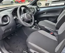 Notranja slika - Toyota Aygo - X - 15 - Predogledna slika