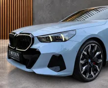 Notranja slika - BMW serija 5: - 540d xDrive|SALONSKI|Iconic|AV|Pano|ACC|B W| - 7 - Predogledna slika