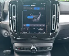 Notranja slika - Volvo XC40 - B3P Plus Dark Avt. - 19 - Predogledna slika