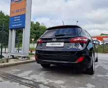 Zunanja slika - Hyundai i30 Wagon - 1.6 CRDI 81KW COMFORT LEPO OHRANJEN - 5 - Predogledna slika
