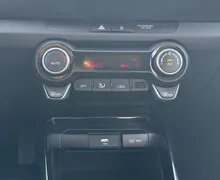 Zunanja slika - KIA Stonic - 1.2 DPI 57.9 kW  79 KM  LX Urban+ M T - 12 - Predogledna slika