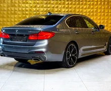 Notranja slika - BMW serija 5: - 520d AUT. M Sport-LED-VIRTUAL-GRETJE-KAMERA - 11 - Predogledna slika