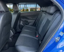 Notranja slika - Volkswagen T-Roc - 1.5 eTSI R-Line DSG-Vlečna kljuka-Harman Kardon... - 10 - Predogledna slika