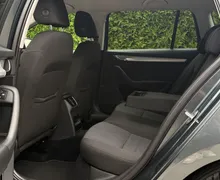 Notranja slika - Škoda Octavia - Combi 1.6-LIZING ZA TUJCE-ODLIČEN... - 10 - Predogledna slika