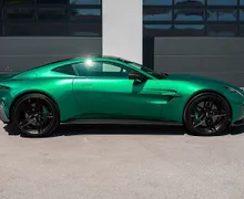 Zunanja slika - Aston Martin Vantage - PERFORMANCE PODIUM GREEN KARBON BOWERS WILKINS - 4 - Predogledna slika