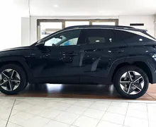 Zunanja slika - Hyundai Tucson - 1.6 T-GDI PREMIUM BLUE-SVETL.NOTR-AVT.PRTLJ-VIDEO - 3 - Predogledna slika