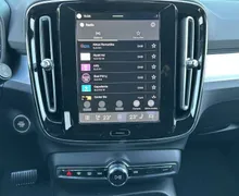 Notranja slika - Volvo XC40 - B3 P Core AT DCT 3 leta garancije + 3 servisi... - 16 - Predogledna slika