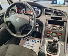 Notranja slika - Peugeot 5008 - ACTIVE 1.6 HDI KREDIT BREZ POLOGA ODLIČNO OHRANJ - 7 - Predogledna slika