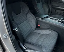 Zunanja slika - Volvo V60 Cross Country - B4D AWD od 1 lastnika 1 letna garancija odličen - 11 - Predogledna slika