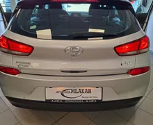 Zunanja slika - Hyundai i30 - 1.6 CRDi 110 Style-1.LASTNIK-SLO-LED-KAMERA-PDC- - 5 - Predogledna slika