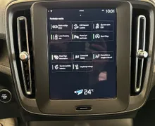 Zunanja slika - Volvo XC40 - T3 AUT Momentum - 13 - Predogledna slika