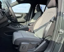 Notranja slika - Volvo XC40 - B3 P Core Avt - 10 - Predogledna slika
