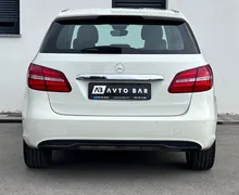Notranja slika - Mercedes-Benz B-Razred - 200d+NAVI+ACC+F1+ALU+PDC - 7 - Predogledna slika
