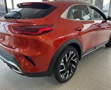 Zunanja slika - KIA XCeed - 1.6 T-GDi EX WAY ISG.7DCT 110.3 kW - 3 - Predogledna slika