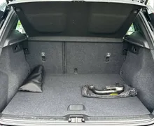 Notranja slika - Volvo XC40 - T3 Momentum Avt... - 12 - Predogledna slika