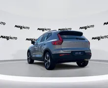 Notranja slika - Volvo XC40 - B4P Ultra Dark Avt. - 7 - Predogledna slika