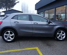 Zunanja slika - Mercedes-Benz GLA-Razred - GLA 180 AVT.-122KM - KOT NOV -NAVI-GRETJE SEDEŽEV - 3 - Predogledna slika