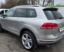 Zunanja slika - VW Touareg - 4.2 TDI BMT DSG BI-XENON-KAMERA-PANO-MEMORY-ALU - 6 - Predogledna slika