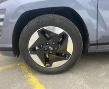 Zunanja slika - Hyundai Kona - Electric 48.6 kWh 99kW PREMIUM+ WINTER - 15 - Predogledna slika