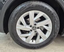 Notranja slika - Volkswagen Tiguan - 2.0 TDI SCR BMT DSG Elegance 110kW... - 9 - Predogledna slika