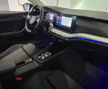 Notranja slika - Škoda Octavia - Combi 2.0 TDI Tour DSG - LED.kamera.masaža.kljuka - 10 - Predogledna slika