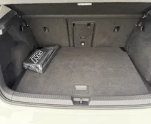 Notranja slika - Volkswagen Golf - 1.5 eTSI DSG Life-LED-ACC-PDC-Navi AppConnent.... - 12 - Predogledna slika